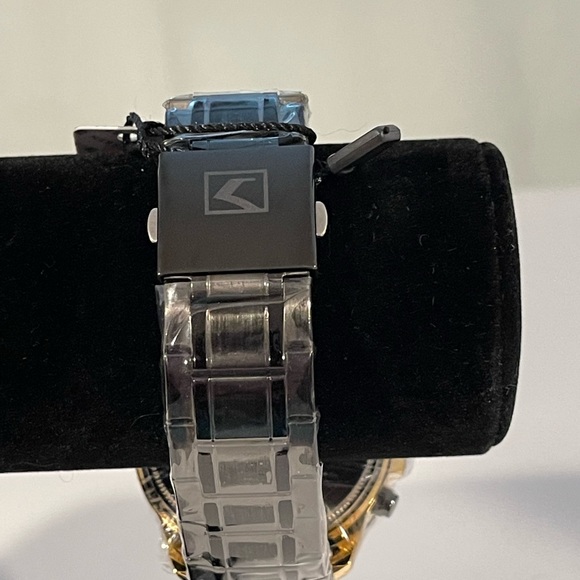 Curren Men Stainless Steel Chronograph Quartz Watch. Color Black/Gold. - Picture 5 of 11